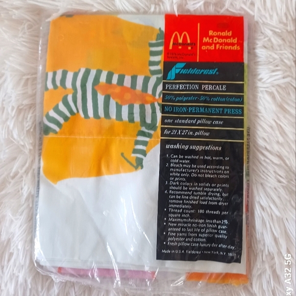 Vintage McDonalds Pillowcase 1976 - Picture 4 of 8